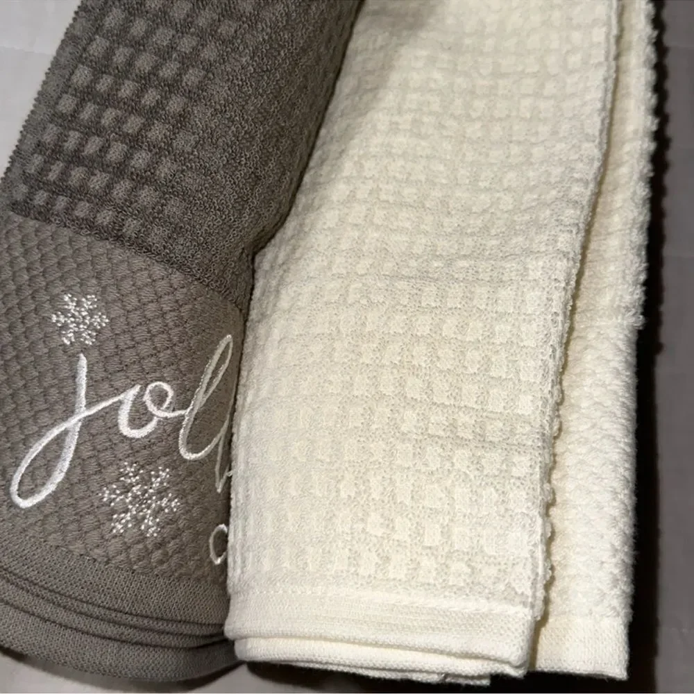 DC Red White Ivory Gray Cotton Lyocell Blend Dish Tea Kitchen Towel Set of 4